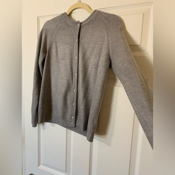 Mercer Street Studio Heather Gray Pearl Button Up‎ Sweater Cardigan M Minimalist - Picture 5 of 8